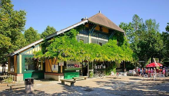 Roulottes De Le Roi Bois-le-Roi (Seine-et-Marne)